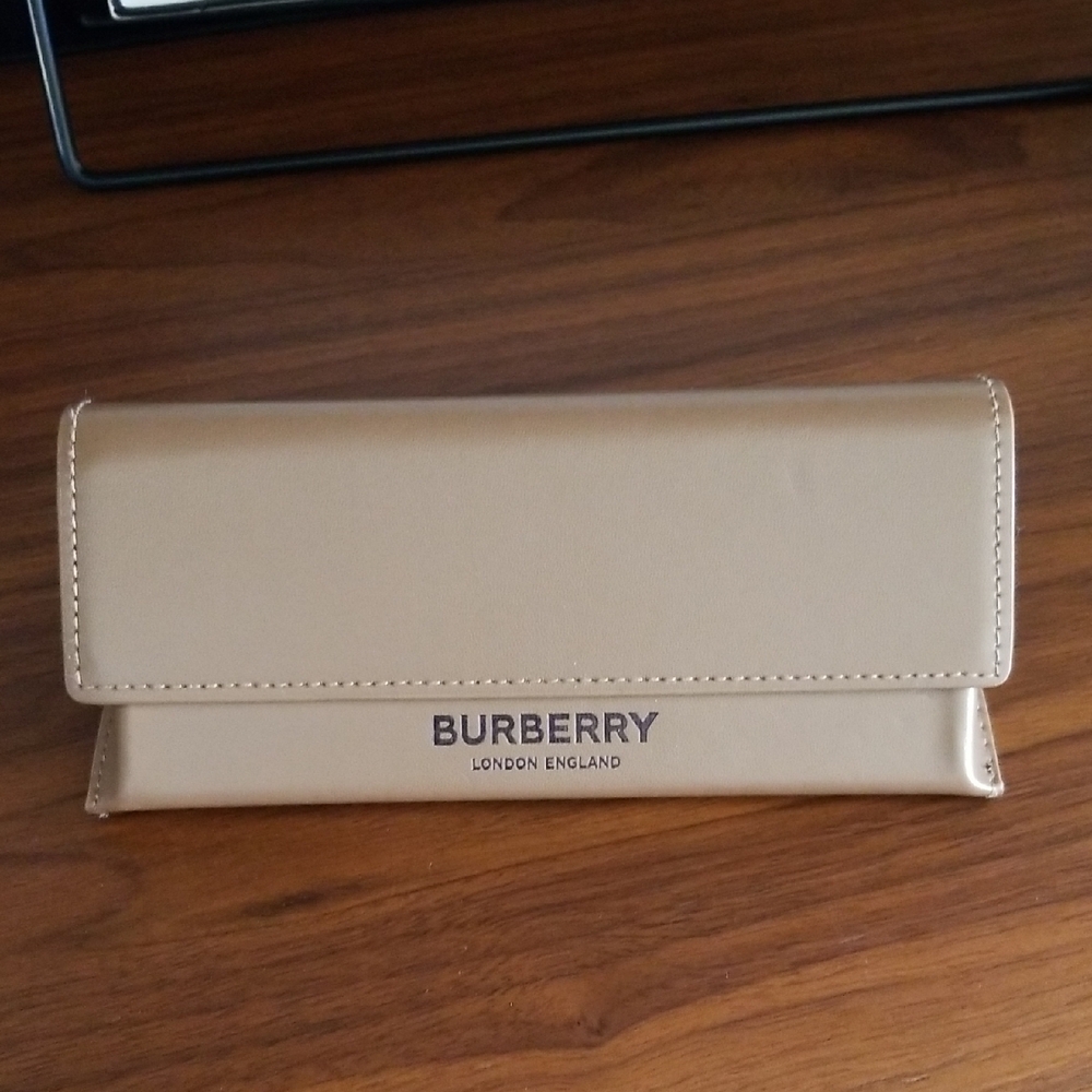 Burberry Tan Leather Glasses Case